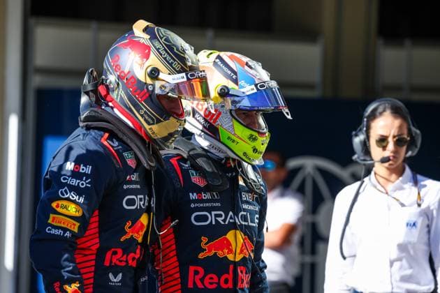 VERSTAPPEN Max (ned), Red Bull Racing RB19, PEREZ Sergio (mex), Red Bull Racing RB19, portrait during the 2023 Formula 1 Rolex Grande Premio de Sao Paulo, 20th round of the 2023 Formula One World Championship, WM, Weltmeisterschaft from November 3 to 5, 2023 on the Autodromo Josà Carlos Pace, in Sao Paulo, Brazil - F1 - SAO PAULO GRAND PRIX 2023 DPPI Panoramic 00123044_G0OD0233