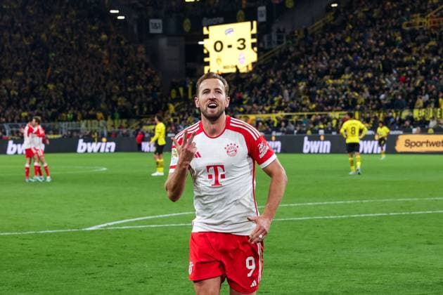 Bilder des Jahres 2023, Sport 11 November 04.11.2023, Fussball, Saison 2023 2024, 1. Bundesliga, 10. Spieltag, Borussia Dortmund - FC Bayern München, Harry Kane (FC Bayern München) bejubelt das Tor zum 0:3 und seinen Hattrick, Dortmund Signal Iduna Park NRW Deutschland xRHR-FOTO DEx *** 04 11 2023, Football, Season 2023 2024, 1 Bundesliga, Matchday 10, Borussia Dortmund FC Bayern Munich, Harry Kane FC Bayern Munich celebrates the goal for 0 3 and his hat-trick, Dortmund Signal Iduna Park NRW Germany xRHR PHOTO DEx Copyright: DennisxEwert RHR-FOTOx RHR-FOTO DE