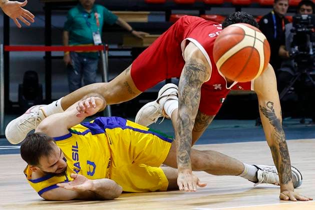 Bilder des Jahres 2023, Sport 11 November Sport Themen der Woche KW44 SANTIAGO, CHILE Ð NOV 04: Irwin Avalos de Mexico en accion durante los Juegos Panamericanos Santiago 2023 en el Polideportivo del Estadio Nacional, el 04 de Noviembre en Santiago, Chile. Irwin Avalos of Mexico in action during the Santiago 2023 Pan American Games at the Sports Center of the National Stadium, on November 04 in Santiago, Chile. (Foto de Dragomir Yankovic Santiago 2023 via Photosport)) Dia 16, Basquetbol Masculino equipo bronce final Day 16, Men s Basketball team bronze final