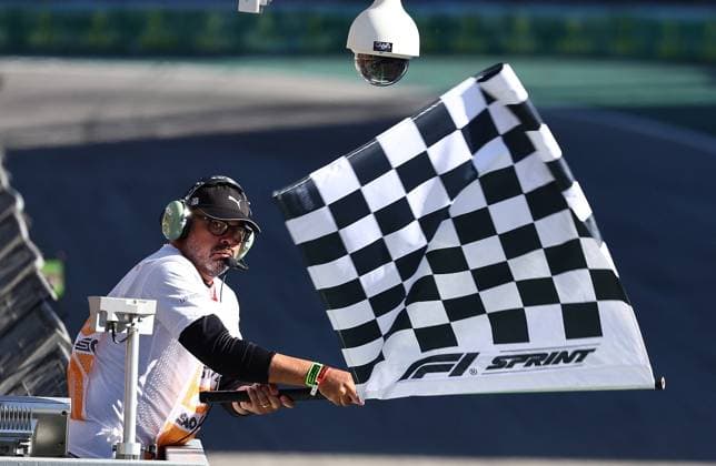Formula 1 Rolex Sao Paulo Grand Prix 2023 04 11 2023, Autodromo Jose Carlos Pace, Interlagos, Formula 1 Rolex Sao Paulo Grand Prix 2023 , in the picture finish flag of the sprint race nordphotoxGmbHx xBratic nph00250