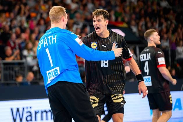 Handball, mens national match, Germany Egypt from left Goalkeeper David Späth David Spaeth Germany , Julian Köster Koester Germany Ulm Ratiopharm Arena Germany