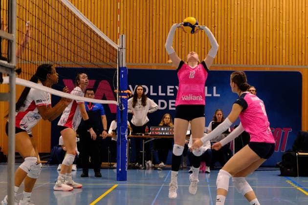 Volleyball, Frauen, Volleyball Academy Zürich - Geneve Volley Volley Academy Zurich Swiss Setter Mia Lüthi (12) - SWISS FEMALE VOLLEY - LNA - Volleyball Academy Zurch vs Geneve Volley Kloten Ruebisbach Arena Zürich Schweiz Copyright: xSergioxBrunettix