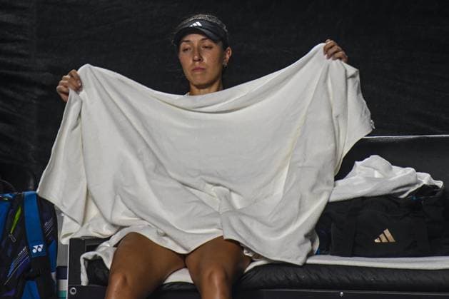2023 WTA, Tennis Damen Finals - Day 6 CANCUN, MEXICO - NOVEMBER 4: Jessica Pegula of the USA seen during the first Semi-Final match against Coco Gauff, on Day 7 during the of the GNP Seguros WTA Finals Cancun 2023 part of the Hologic WTA Tour, on Day 7 , on November 4, 2023, in Cancun, Quintana Roo, Mexico. Cancun Mexico  Copyright: xArturxWidakx originalFilename:widak-2023wtaf231104_npWyM.jpg