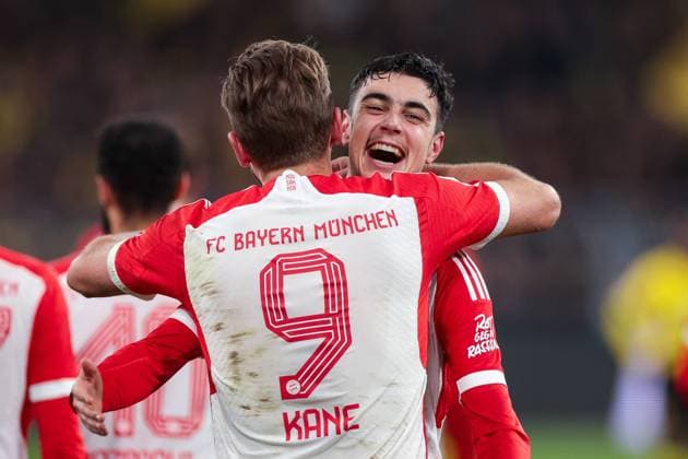 04 11 2023, Football, Season 2023 2024, 1 Bundesliga, Matchday 10, Borussia Dortmund FC Bayern Munich, f l Harry Kane FC Bayern Munich , Aleksandar Pavlovic FC Bayern Munich celebrate the goal to 0 4, Dortmund Signal Iduna Park NRW Germany xRHR PHOTO DEx Copyright: DennisxEwert RHR-FOTOx RHR-FOTO DE