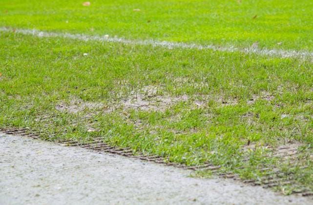 Muddy and wet pitch at Wildparkstadion, GER, Karlsruher SC vs SC Paderborn, Sport, Football, Men, 2 Bundesliga, Matchday 12, Season 2023 2024, 05 11 2023, DFL REGULATES PROHIBIT ANY USE OF PHOTOGRAPHS AS IMAGE SEQUENCES AND OR QUASI VIDEO GER, Karlsruher SC vs SC Paderborn, Sport, Football, Men, 2 Bundesliga, Matchday 12, Season 2023 2024, 05 11 2023, Karlsruhe Copyright: xEibner-Pressefoto SilasxSchuellex EP_SSR