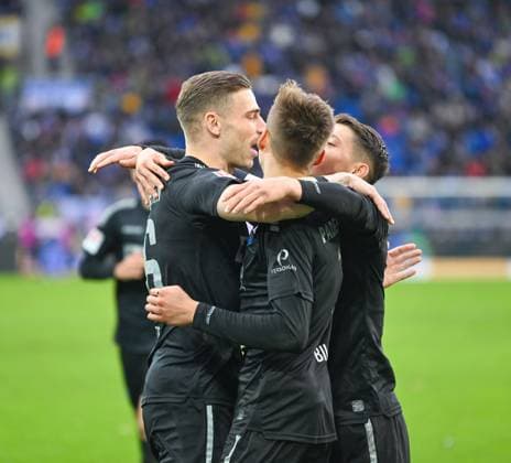 SC Paderborn celebrates after Felix Platte SC Paderborns goal for 0 2, 36 , GER, Karlsruher SC vs SC Paderborn, Sport, Soccer, Men, 2 Bundesliga, Matchday 12, Season 2023 2024, 05 11 2023, DFL REGULATES PROHIBIT ANY USE OF PHOTOGRAPHS AS IMAGE SEQUENCES AND OR QUASI VIDEO GER, Karlsruher SC vs SC Paderborn, Sport, Football, Men, 2 Bundesliga, Matchday 12, Season 2023 2024, 05 11 2023, Karlsruhe Copyright: xEibner-Pressefoto SilasxSchuellex EP_SSR