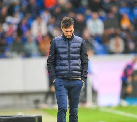 Christian Eichner Karlsruher SC, Head coach looks disappointed at the ground, GER, Karlsruher SC vs SC Paderborn, Sport, Soccer, Men, 2 Bundesliga, Matchday 12, Season 2023 2024, 05 11 2023, DFL REGULATES PROHIBIT ANY USE OF PHOTOGRAPHS AS IMAGE SEQUENCES AND OR QUASI VIDEO GER, Karlsruher SC vs SC Paderborn, Sport, Football, Men, 2 Bundesliga, Matchday 12, Season 2023 2024, 05 11 2023, Karlsruhe Copyright: xEibner-Pressefoto SilasxSchuellex EP_SSR