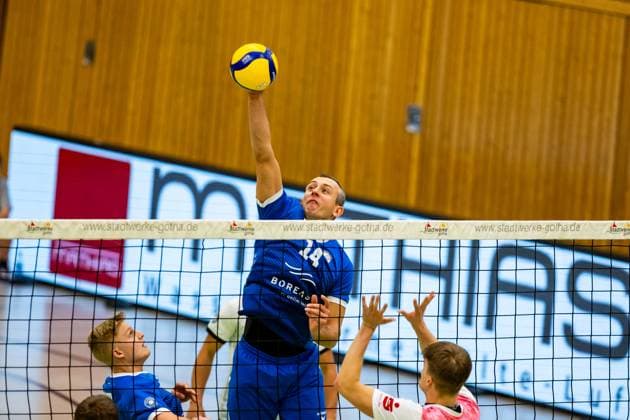05 11 2023, GER, Volleyball, Men, Season 2023 2024, DVV Cup German Volleyball Association Round of 16, Blue Volleys Gotha Energiequelle Netzhoppers KW Koenigs Wusterhausen Bestensee Gorski, Tomasz Blue Volleys Gotha Gotha 99867 Ernestiner Halle, Am Tivoli 6 Thüringen Germany