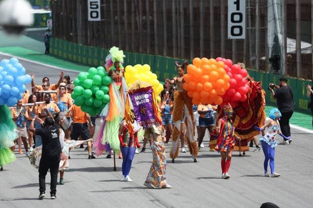 Parade during the 2023 Formula 1 Rolex Grande Premio de Sao Paulo, 20th round of the 2023 Formula One World Championship, WM, Weltmeisterschaft from November 3 to 5, 2023 on the Autodromo JosÃ Carlos Pace, in Sao Paulo, Brazil - F1 - SAO PAULO GRAND PRIX 2023 - RACE DPPI Panoramic  G0OD9188 copie