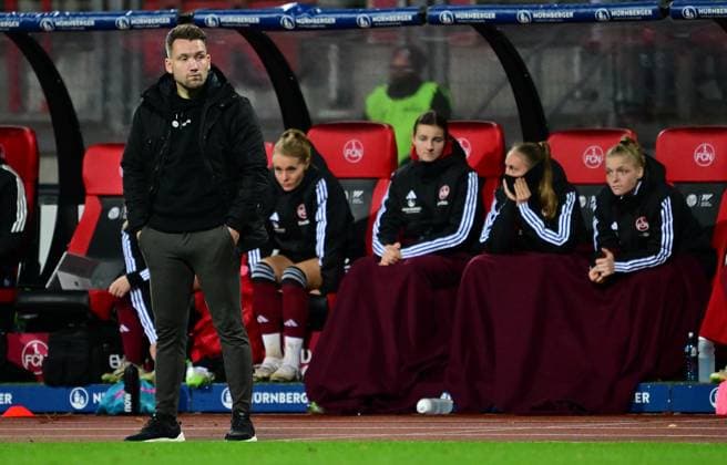 05 11 2023 Soccer Season 2023 2024 1 Womens Soccer Bundesliga 06 Matchday 1 FC Nuremberg FCN Club 1 FC Cologne Sportfoto Zink xwoxzix Thomas Oostendorp Coach 1 FC Nuremberg FCN disappointed Disappointment
