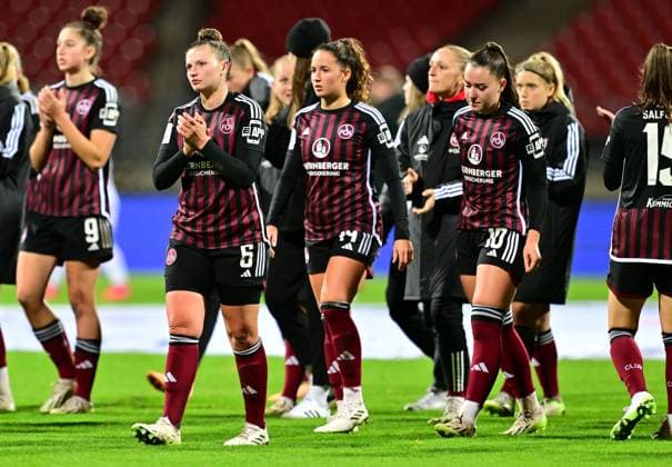 05 11 2023 Soccer Season 2023 2024 1 Womens Soccer Bundesliga 06 Matchday 1 FC Nürnberg FCN Club 1 FC Köln Sportfoto Zink xwoxzix Team Team FCN disappointed after the end of the match Disappointment Jessica May 6, 1 FC Nürnberg FCN Elena Mühlemann Muehlemann 14, 1 FC Nürnberg FCN Medina Desic 30, 1 FC Nürnberg FCN