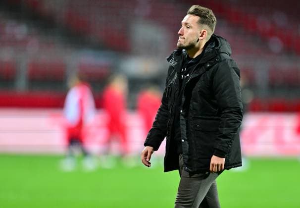 05 11 2023 Soccer Season 2023 2024 1 Womens Soccer Bundesliga 06 Matchday 1 FC Nürnberg FCN Club 1 FC Köln Sportfoto Zink xwoxzix Thomas Oostendorp Coach 1 FC Nürnberg FCN disappointed Disappointment after the end of the match