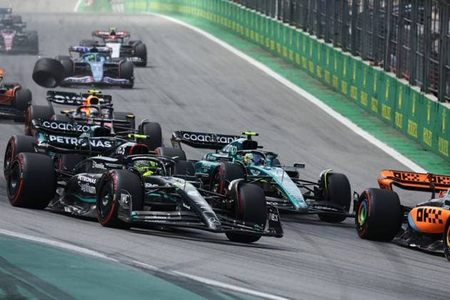 Start, 44 Lewis Hamilton GBR, Mercedes AMG Petronas F1 Team , 14 Fernando Alonso ESP, Aston Martin Aramco Cognizant F1 Team , F1 Grand Prix of Brazil at Autodromo Jose Carlos Pace on November 5, 2023 in Sao Paulo, Brazil Photo by HOCH ZWEI Sao Paulo Brazil