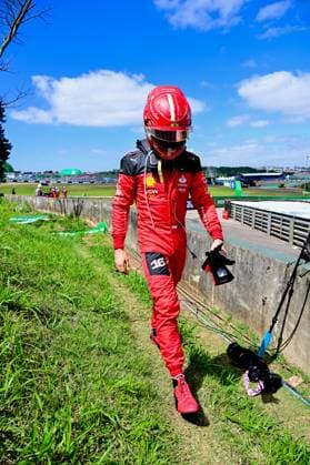 16 Charles Leclerc MCO, Scuderia Ferrari after his crash in the formation lap, F1 Grand Prix of Brazil at Autodromo Jose Carlos Pace on November 5, 2023 in Sao Paulo, Brazil Photo by HOCH ZWEI Sao Paulo Brazil