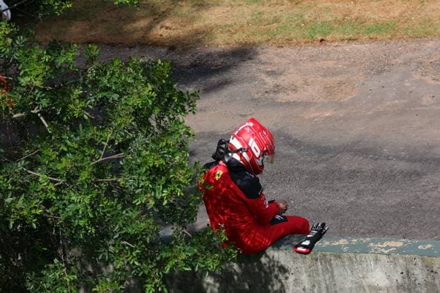 16 LECLERC Charles (mco), Scuderia Ferrari SF-23, action crash, accident, during the 2023 Formula 1 Rolex Grande Premio de Sao Paulo, 20th round of the 2023 Formula One World Championship, WM, Weltmeisterschaft from November 3 to 5, 2023 on the Autodromo Josà Carlos Pace, in Sao Paulo, Brazil - F1 - SAO PAULO GRAND PRIX 2023 - RACE DPPI Panoramic 00123045_0Y2A6607