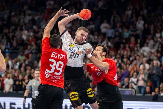 Handball Munich 05 11 2023 Day of Handball DHB Men International Match Germany GER Egypt EGY Philipp Weber Germany, No 20 ELDERAA Yehia Egypt, No 39 EL MASRY Ibrahim Egypt, No 24