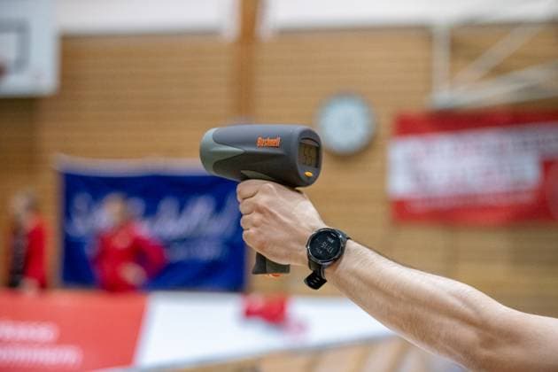 Speed measurement using a laser gun in the hall GER, Volleyball, Women, DVV Cup, round of 16, 1 VC Stralsund Dresdner SC, 2023 2024 season, Diesterweghalle, Stralsund