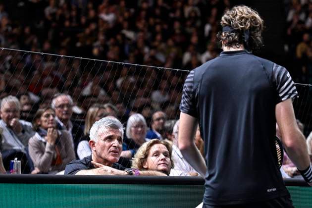 Rolex Paris Masters Parents of Stefanos Tsitsipas his coach Apostolos Tsitsipas and his mother Julia Apostoli during the Rolex Paris Masters ATP, Tennis Herren Masters 1000 men s tennis tournament on November 4, 2023 at Accor Arena Bercy in Paris, France. Photo by Victor Joly ABACAPRESS.COM Paris France  Copyright: xJolyxVictor ABACAx