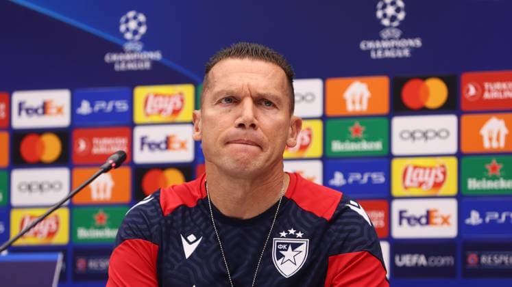 Red Star Belgrade RB Leipzig PK Champions League Beograd, 06 11 2023, Stadion Rajko Mitic, Fußball , UEFA Champions League, Gruppe G , 4 Spieltag, Matchday 1 , Red Star Belgrade vs RB Leipzig , Press conference before the match , Im Bild Trainer Barak Bakhar Red Star Belgrade , Foto nur zur redaktionellen Nutzung bestimmt , UEFA regulations prohibit any use of photographs as image sequences and or quasi video ,