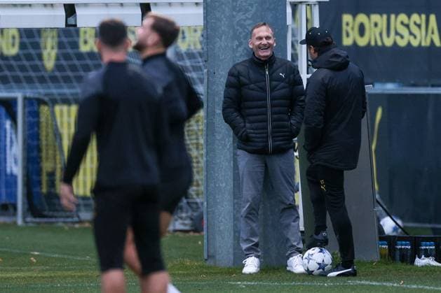 06 11 2023, Football, Season 2023 2024, UCL, UEFA Champions League, Group stage, Matchday 4, Final training Borussia Dortmund, f l Chairman of the Supervisory Board Hans Joachim Watzke Borussia Dortmund , Head coach Edin Terzic Borussia Dortmund , Dortmund Signal Iduna Park NRW Germany xRHR PHOTO DEx Copyright: DennisxEwert RHR-FOTOx RHR-FOTO DE