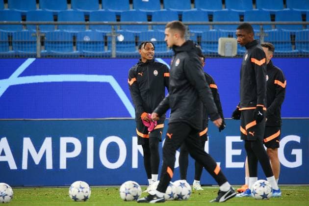 Soccer Men Season 2023 2024 UEFA Champions League I Matchday 4 Training at Volksparkstadion I Shakhtar Donetsk 06 11 2023 Novatus Miroshi 25, Shakhtar Donetsk training at Volksparkstadion Hamburg Volksparkstadion Hamburg Germany Copyright: xLobecax xHenningxRohlfsx