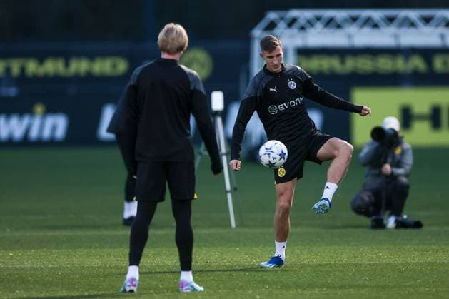 06 11 2023, Football, Season 2023 2024, UCL, UEFA Champions League, Group stage, Matchday 4, Final training Borussia Dortmund, Nico Schlotterbeck Borussia Dortmund , Dortmund Signal Iduna Park NRW Germany xRHR PHOTO DEx Copyright: DennisxEwert RHR-FOTOx RHR-FOTO DE