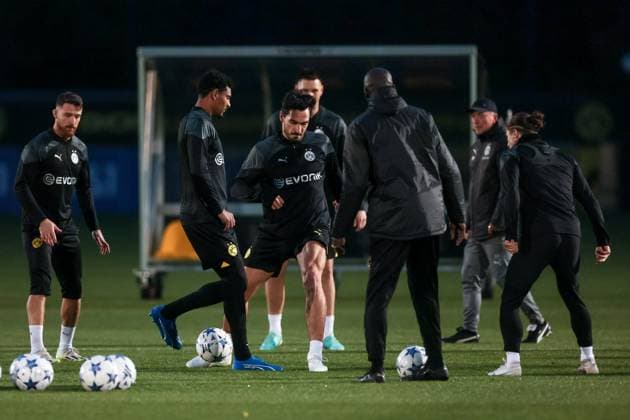 06 11 2023, Football, Season 2023 2024, UCL, UEFA Champions League, Group stage, Matchday 4, Final training Borussia Dortmund, f l Salih Özcan Borussia Dortmund , Sebastien Haller Borussia Dortmund , Mats Hummels Borussia Dortmund , Dortmund Signal Iduna Park NRW Germany xRHR PHOTO DEx Copyright: DennisxEwert RHR-FOTOx RHR-FOTO DE