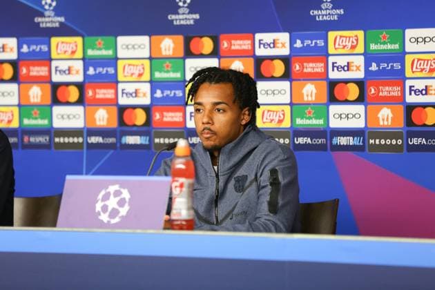 Soccer Men Season 2023 2024 UEFA Champions League I Matchday 4 Press Conference I FC Barcelona 06 11 2023 Jules Kounde 23, FC Barcelona in focus Hamburg Volksparkstadion Hamburg Germany Copyright: xLobecax xHenningxRohlfsx