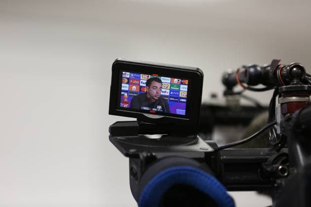 Soccer Men Season 2023 2024 UEFA Champions League I Matchday 4 Press Conference I FC Barcelona 06 11 2023 Xavi, Xavier Hernandez Creus FC Barcelona on camera Hamburg Volksparkstadion Hamburg Germany Copyright: xLobecax xHenningxRohlfsx