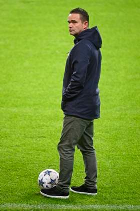 Media activities R Antwerp FC - Champions League 06 11 2023 PORTO, PORTUGAL - NOVEMBER 06 : Overmars Marc sports director of Antwerp FC pictured during a training session prior to the UEFA Champions League match between FC Porto and Royal Antwerp FC on November 6, 2023 in Porto, Portugal, 06 11 2023 Porto Portugal  Copyright: xPeterxDexVoechtx