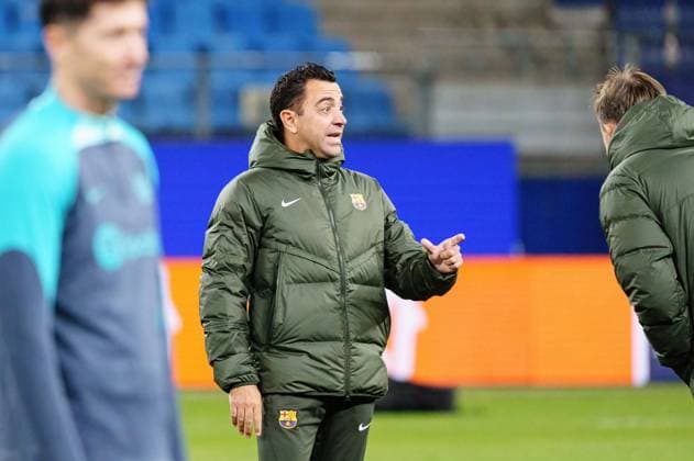 Xavi FC Barcelona, Coach GER, Training FC Barcelona, Football, Champions League, Season 2023 2024, 06 11 2023 GER, Training FC Barcelona, Football, Champions League, Season 2023 2024, 06 11 2023 Hamburg Copyright: xEibner-Pressefoto MarcelxvonxFehrnx EP_MFN