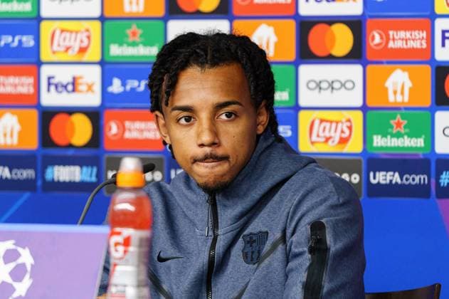 Jules Kounde FC Barcelona, 23 GER, Press conference FC Barcelona, Football, Champions League, 2023 2024 season, 06 11 2023 GER, Press conference FC Barcelona, Football, Champions League, 2023 2024 season, 06 11 2023 Hamburg Copyright: xEibner-Pressefoto MarcelxvonxFehrnx EP_MFN