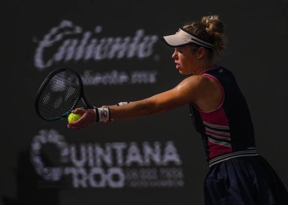 2023 WTA, Tennis Damen Finals - Final Doubles CANCUN, MEXICO - NOVEMBER 6 Laura Siegemund of Germany (pictured) and Vera Zvonareva vs. Nicole Melichar-Martinez of the USA and Ellen Perez of Australia during the final of GNP Seguros WTA Finals Cancun 2023, part of the Hologic WTA Tour, on November 6, 2023, in Cancun, Quintana Roo, Mexico. Cancun Mexico  Copyright: xArturxWidakx originalFilename:widak-2023wtaf231106_np6N4.jpg