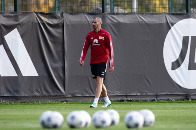 Football, Men, Season 2023 2024, Champions League, Training of 1 FC Union Berlin at the stadium An der Alten Försterei the day before the match against SSC Napoli, Leonardo Bonucci 1 FC Union Berlin , 07 11 2023, Copyright: xSebastianxRäppold MatthiasxKochx