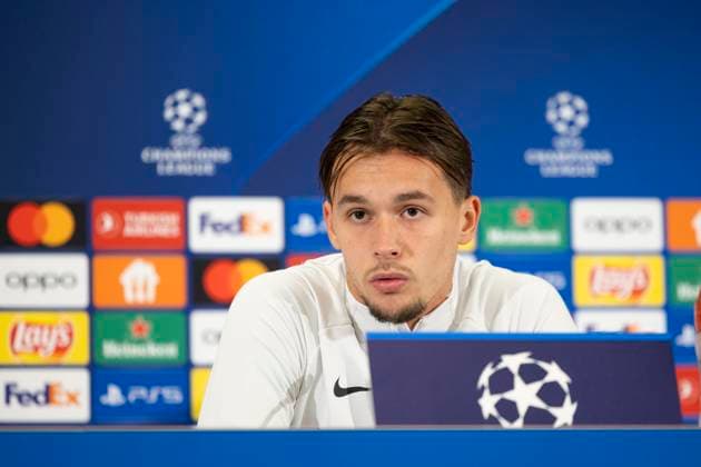 SOCCER - UEFA CL, RBS vs Inter, preview SALZBURG,AUSTRIA,07.NOV.23 - SOCCER - UEFA Champions League, group stage, Red Bull Salzburg vs FC Internazionale Milano, preview, press conference, PK, Pressekonferenz RBS. Image shows Amar Dedic (RBS).  GEPAxpictures xGintarexKarpaviciute