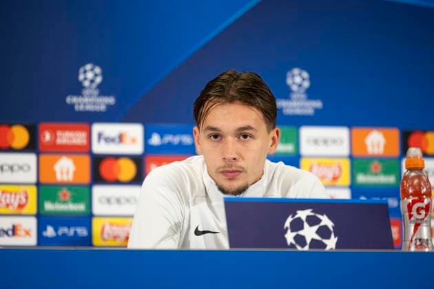 SOCCER - UEFA CL, RBS vs Inter, preview SALZBURG,AUSTRIA,07.NOV.23 - SOCCER - UEFA Champions League, group stage, Red Bull Salzburg vs FC Internazionale Milano, preview, press conference, PK, Pressekonferenz RBS. Image shows Amar Dedic (RBS).  GEPAxpictures xGintarexKarpaviciute