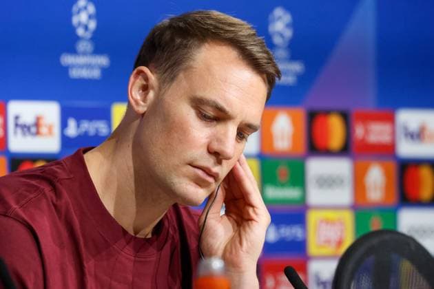 Manuel Neuer FC Bayern Muenchen, 01 at the press conference, with button in ear, translation, interpreter, Galatasaray SK, International Press Conference Champions League, Season 23 24, 07 11 2023 , FC Bayern Muenchen, International Press Conference Champions League, Season 23 24, 07 11 2023 Muenchen Copyright: xEibner-Pressefoto JennixMaulx EP_JML