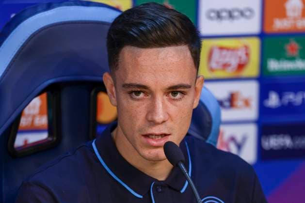 Italy: press conference, PK, Pressekonferenz SSC Napoli SSC Napoli s Italian forward Giacomo Raspadori looks during the SSC Napoli press conference the day before the Champions League football match against Union Berlin at the Konami center in Castel Volturno on 07 November 2023 ABPH8987 Copyright: xAntonioxBalascox