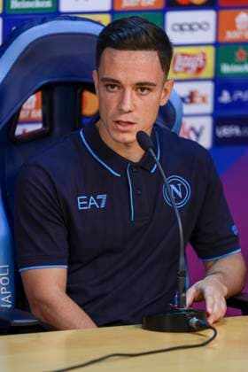 Italy: press conference, PK, Pressekonferenz SSC Napoli SSC Napoli s Italian forward Giacomo Raspadori looks during the SSC Napoli press conference the day before the Champions League football match against Union Berlin at the Konami center in Castel Volturno on 07 November 2023 ABPH8993 Copyright: xAntonioxBalascox