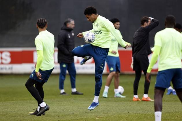 EINDHOVEN - Malik Tillman of PSV Eindhoven during the MD-1 training session ahead of the UEFA Champions League Group B match against RC Lens at PSV Campus De Herdgang on November 7, 2023 in Eindhoven, Netherlands. ANP MAURICE VAN STEEN UEFA Champions League 2023 24 2023 2024 xVIxANPxSportx xxANPxIVx 483251271 originalFilename: 483251271.jpg