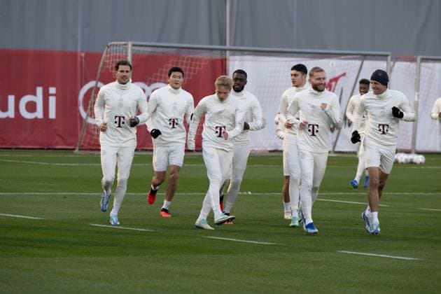Leon Goretzka 8 FC Bayern Muenchen , Frans Kraetzig 41 FC Bayern Muenchen , Minjae Kim 3 FC Bayern Muenchen , Dayot Upamecano 2 FC Bayern Muenchen , Konrad Laimer 27 FC Bayern Muenchen , Thomas Mueller 25 FC Bayern Muenchen warming up, having fun, FC Bayern Muenchen, Official final training before the UEFA Champions League match 4 matchday, against Galatasaray Istanbul, season 2023 2024 at Saebener Strasse 07 11 2023 DFB regulations prohibit any use of photographs as image sequences and or quasi video Muenchen Bayern Germany Copyright: xkolbert-press UlrichxGamelx