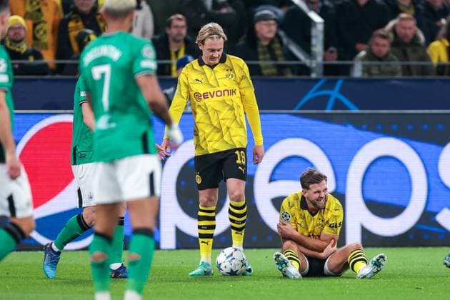 07 11 2023, Football, Season 2023 2024, UCL, UEFA Champions League, Group stage, Matchday 4, Borussia Dortmund Newcastle United, v l Julian Brandt Borussia Dortmund , Niclas Füllkrug Borussia Dortmund , Dortmund Signal Iduna Park NRW Germany xRHR PHOTO DEx Copyright: DennisxEwert RHR-FOTOx RHR-FOTO DE