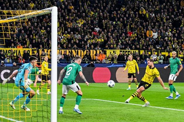 DORTMUND - Niclas Fullkrug of Borussia Dortmund scores the 1-0 during the UEFA Champions League match between Borussia Dortmund and Newcastle United FC at Signal Iduna Park on November 7, 2023 in Dortmund, Germany. ANP Hollandse Hoogte UEFA Champions League 2023 24 2023 2024 xVIxANPxSportx xGerritxvanxKeulenxIVx 483267125 originalFilename: 483267125.jpg
