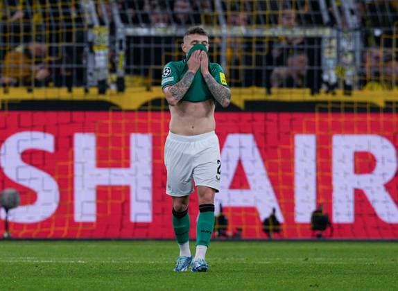 EDITORIAL USE ONLY No use with unauthorised audio, video, data, fixture lists, club league logos or live services. Online in-match use limited to 120 images, no video emulation. No use in betting, games or single club league player publications. Borussia Dortmund v Newcastle United, UEFA Champions League, Group F, Football, Signal Iduna Park, Dortmund, Germany - 07 Nov 2023 EDITORIAL USE ONLY No use with unauthorised audio, video, data, fixture lists, club league logos or live services. Online in-match use limited to 120 images, no video emulation. No use in betting, games or single club league player publications. Copyright: xDavexShopland Shutterstockx 14186379q