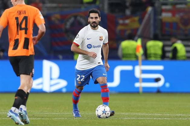 07 11 2023, xtgx, Football, UEFA Champions League, Shakhtar Donetsk FC Barcelona emspor, v l Ilkay Guendogan GoÂ¼ndogan, Barcelona, 22 on the ball, plays the ball DFL DFB REGULATIONS PROHIBIT ANY USE OF PHOTOGRAPHS as IMAGE SEQUENCES and or QUASI VIDEO Hamburg