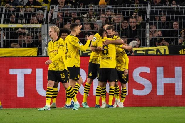 GER, UEFA Champions League, Borussia Dortmund vs Newcastle United, Group stage 4 match day 07 11 2023, Signal Iduna Park, Dortmund, GER, UEFA Champions League, Borussia Dortmund vs Newcastle United, Group stage 4 match day In the picture Goal celebration Cheering the goal to 1 0 by Niclas Füllkrug BV Borussia Dortmund, 14 j Julian Brandt BV Borussia Dortmund, 19 Niklas Süle BV Borussia Dortmund, 25 Felix Nmecha BV Borussia Dortmund, 8 Julian Ryerson BV Borussia Dortmund, 26 Marcel Sabitzer BV Borussia Dortmund, 20 nordphotoxGmbHxx xChristianxSchulze nph000300