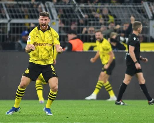 07 11 2023, Dortmund, Germany, Signal Iduna Park, Borussia Dortmund vs Newcastle United UEFA Champions League 2023 2024 Group F, Salih Oezcan Borussia Dortmund and Niclas Fuellkrug Borussia Dortmund goal celebration, cheers after his goal for 1 0 Photo Ralf Treese Dortmund Signal Iduna Park North Rhine Westphalia Germany  521_BVBNEW20231107_011 Treese-521
