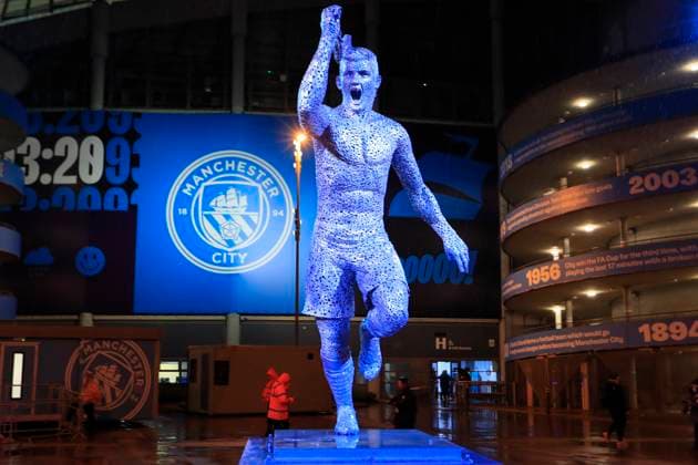 UEFA Champions League Manchester City v Young Boys Sergio Aguero statue outside the Etihad Stadium ahead of the UEFA Champions League match Manchester City vs Young Boys at Etihad Stadium, Manchester, United Kingdom, 7th November 2023 (Photo by Conor Molloy News Images) Manchester Etihad Stadium Manchester United, ManU Kingdom Copyright: xConorxMolloy NewsxImagesx