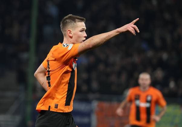 1 0 jubilant Artur Rudko FC Shakhtar Donetsk Football, UEFA Champions League, Group stage, Season 2023 2024, Men, UCL, Men, Volksparkstadion, FC Shakhtar Shakhtar Donetsk UKR vs FC Barcelona