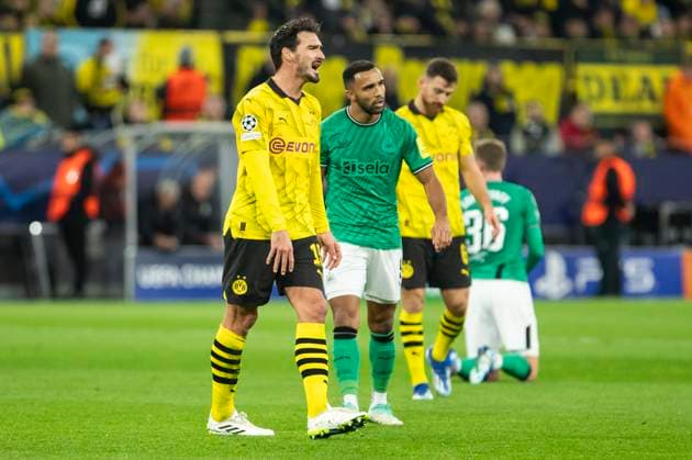 UEFA Champions League, Borussia Dortmund Newcastle United, 7 11 2023 Mats Hummels Borussia Dortmund, 15 aergert sich UEFA Champions League, Borussia Dortmund Newcastle United, Vorrunde 4 Spieltag, am 7 11 2023, Signal Iduna Park, Dortmund UEFA regulations prohibit any use of photographs as image sequences and or quasi video Copyright: xBEAUTIFULxSPORTS Meuselx